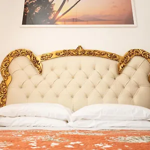Hotel Des Artistes, Neapol