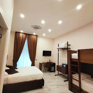 Hotel Auroom, Naples