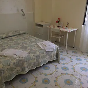 Hotel Oasi, Naples